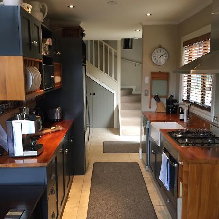 Charming Wanaka Cottage Экстерьер фото